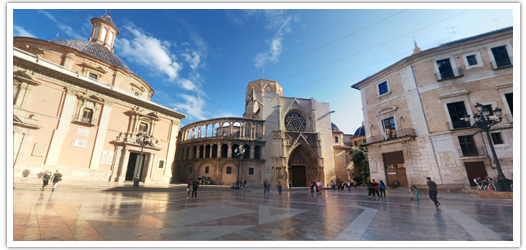 Plaza de la Virgen Plaza de la Virgen